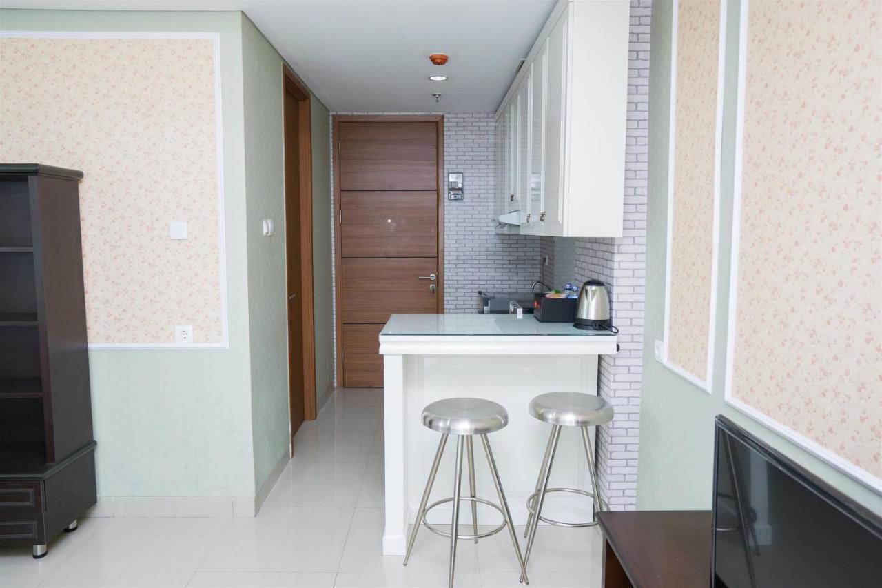 Spacious 1Br Dago Suites Apartment By Travelio Bandung Exterior photo